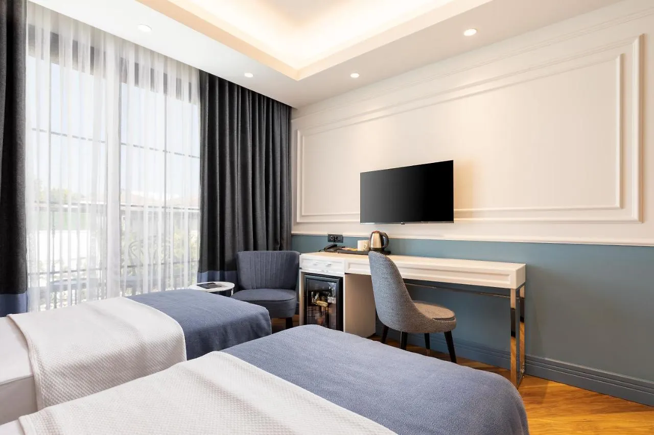 Motif Hotel Кешме Турция